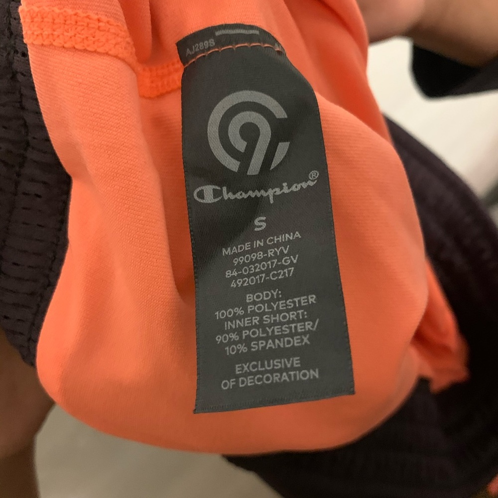 CHAMPION shorts - Picture 3 of 4